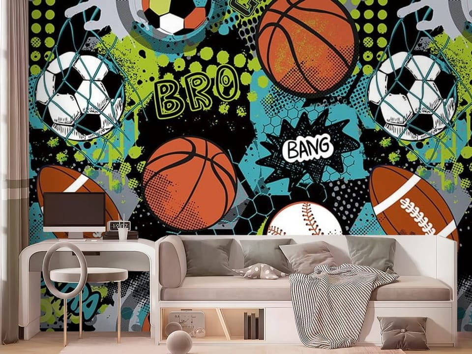 Fototapeta z piłkami sportowymi na kolorowym tle z napisami i wzorami - nowoczesny pokój nastolatka