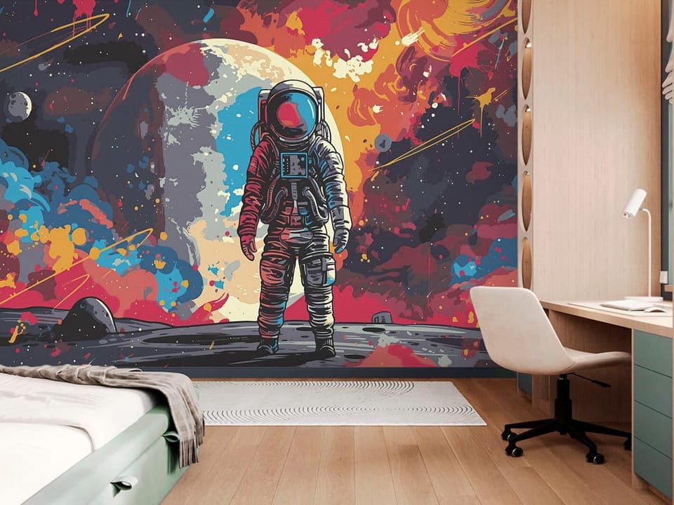 Fototapeta z astronautą na księżycu, kolorowe tło i planeta w tle - ściana w pokoju nastolatka z dużą przestrzenią